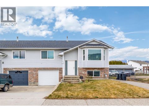 828 Hollywood Road S Kelowna BC V1X3T5