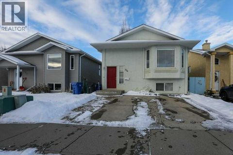 279 Peigan Court W Lethbridge AB T1K7K6