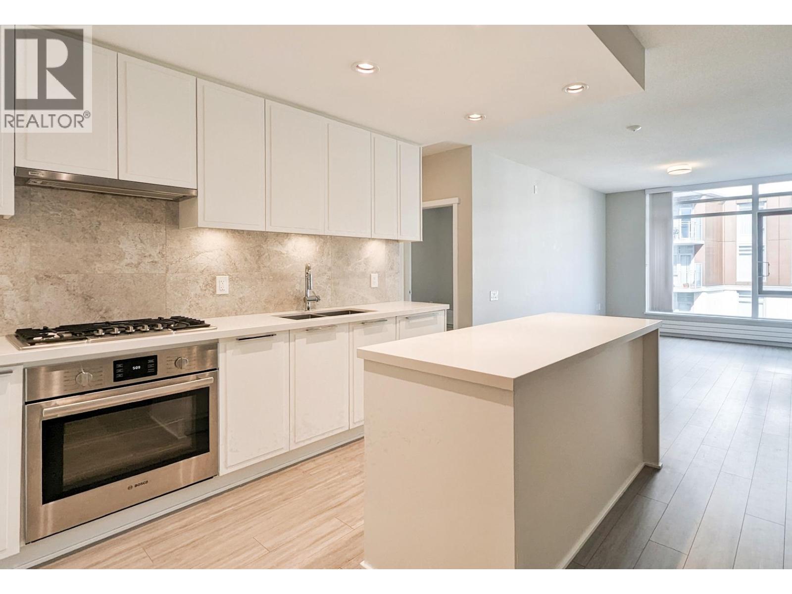 402 3188 RIVERWALK AVENUE