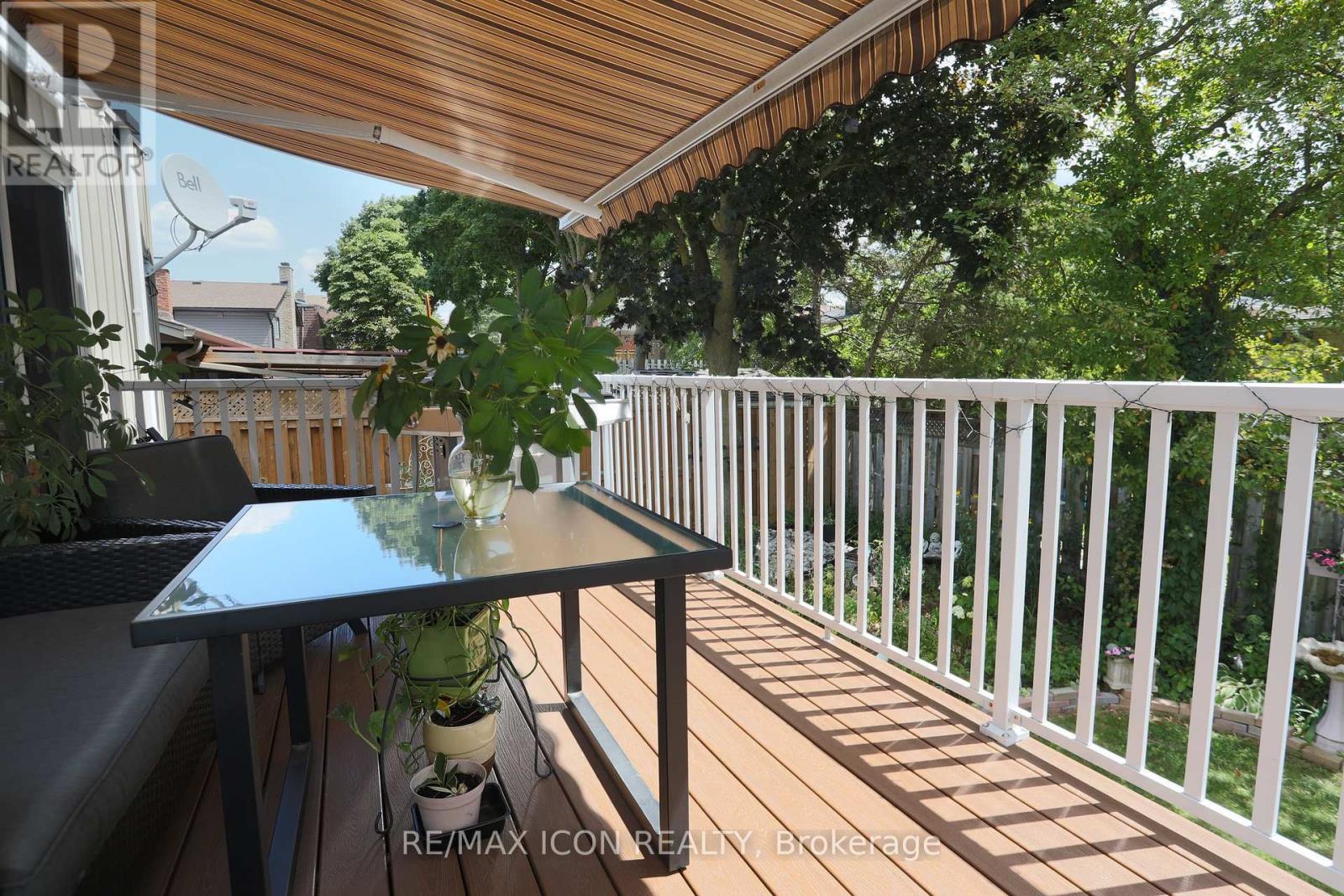 107 ROSENEATH CRESCENT