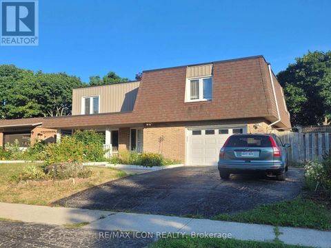 107 ROSENEATH CRESCENT Kitchener ON N2E1V8