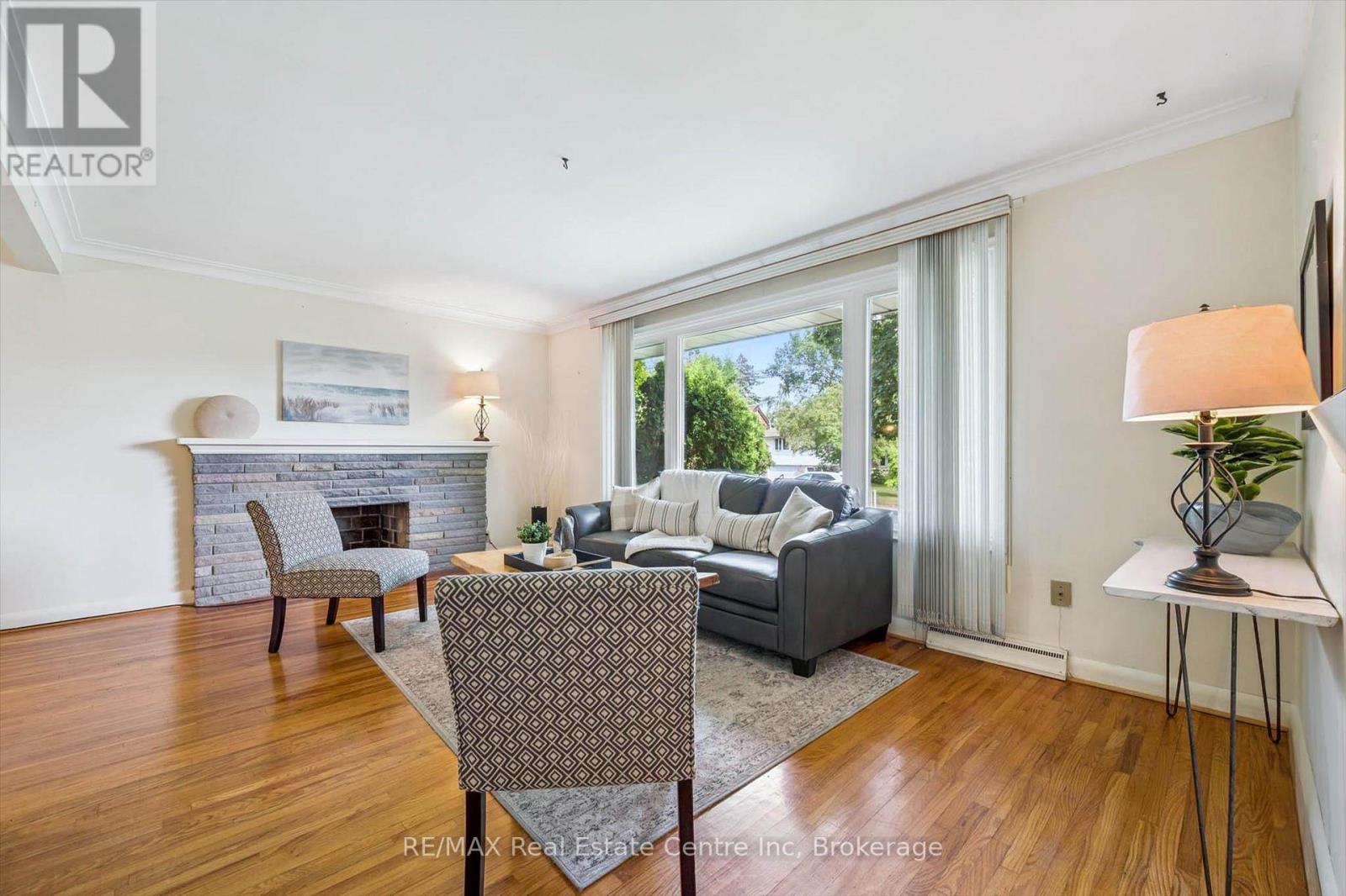 29 ECHO DRIVE