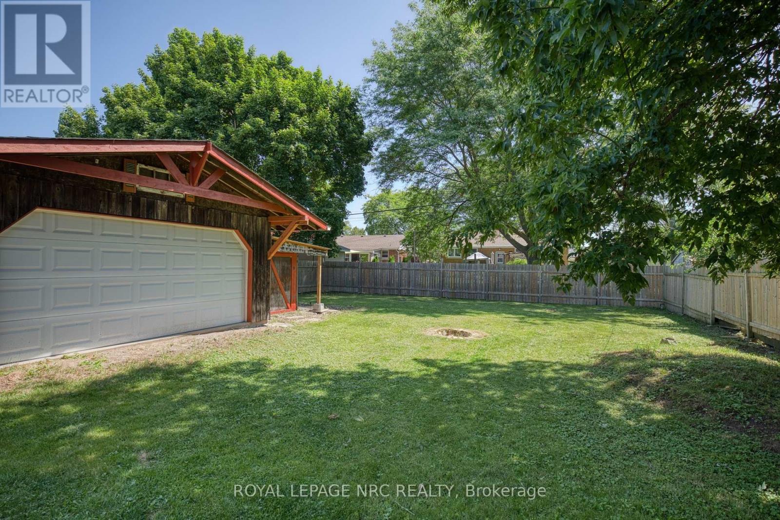 3676 DORCHESTER ROAD