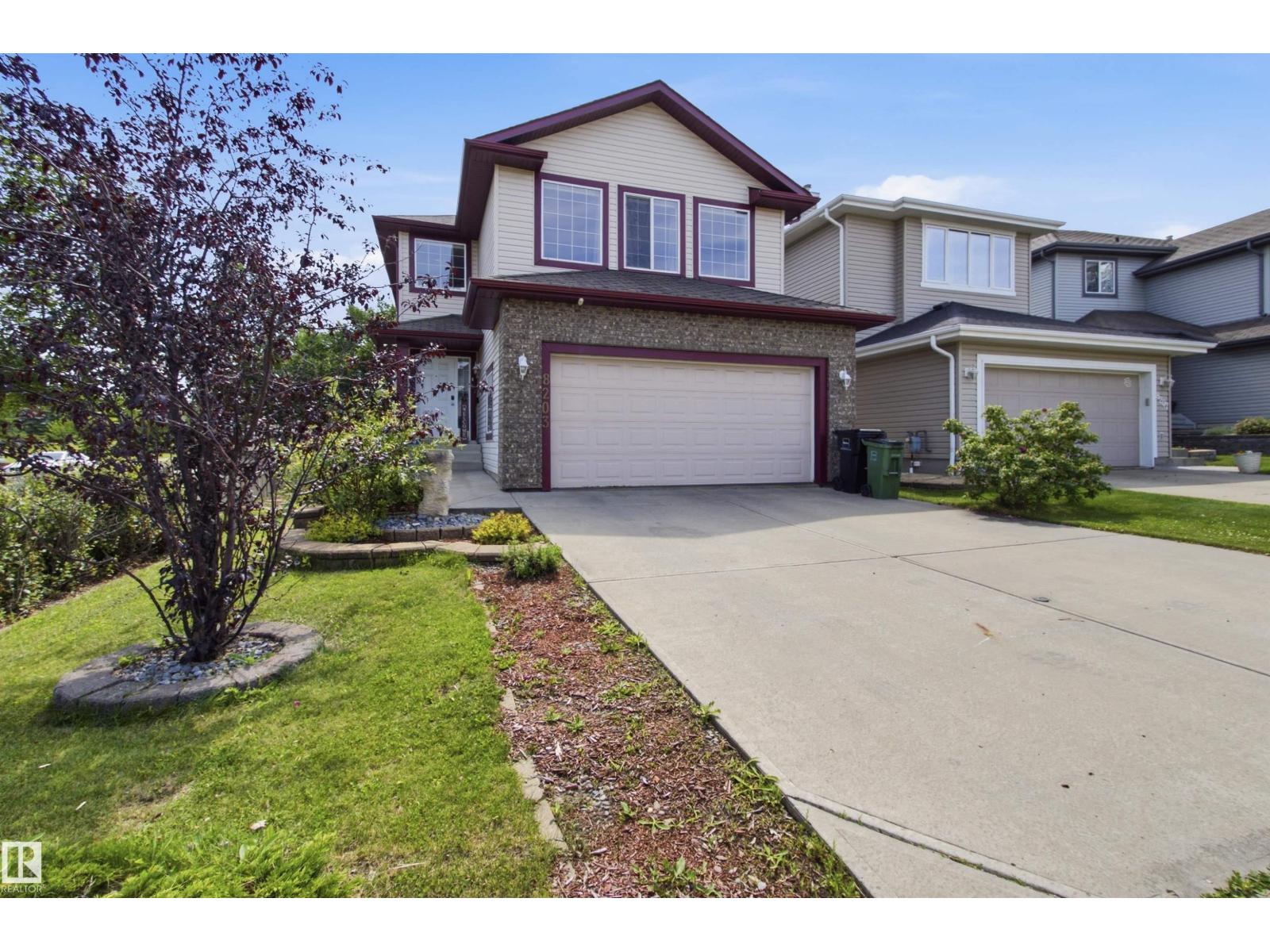 8203 5 AV SW
