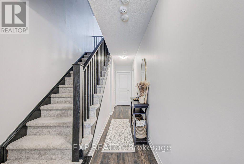 1302 - 585 COLBORNE STREET E