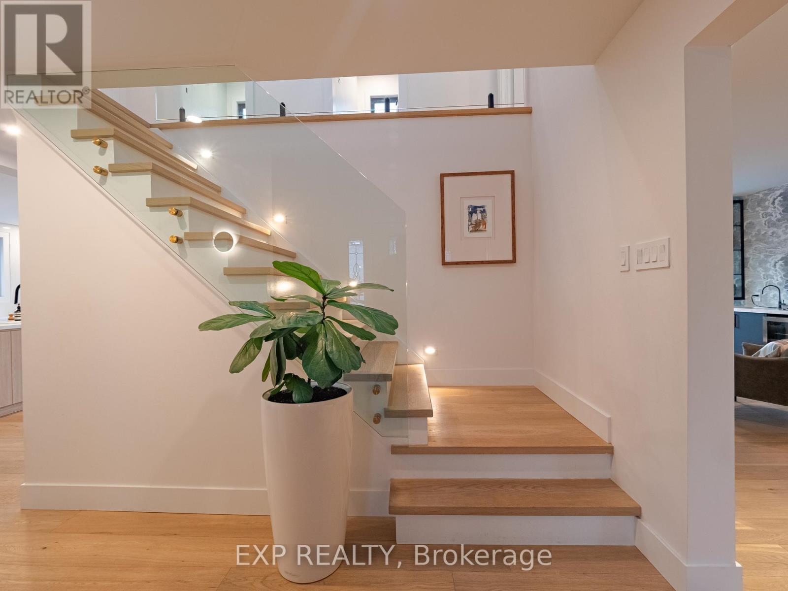 2433 TREVOR DRIVE