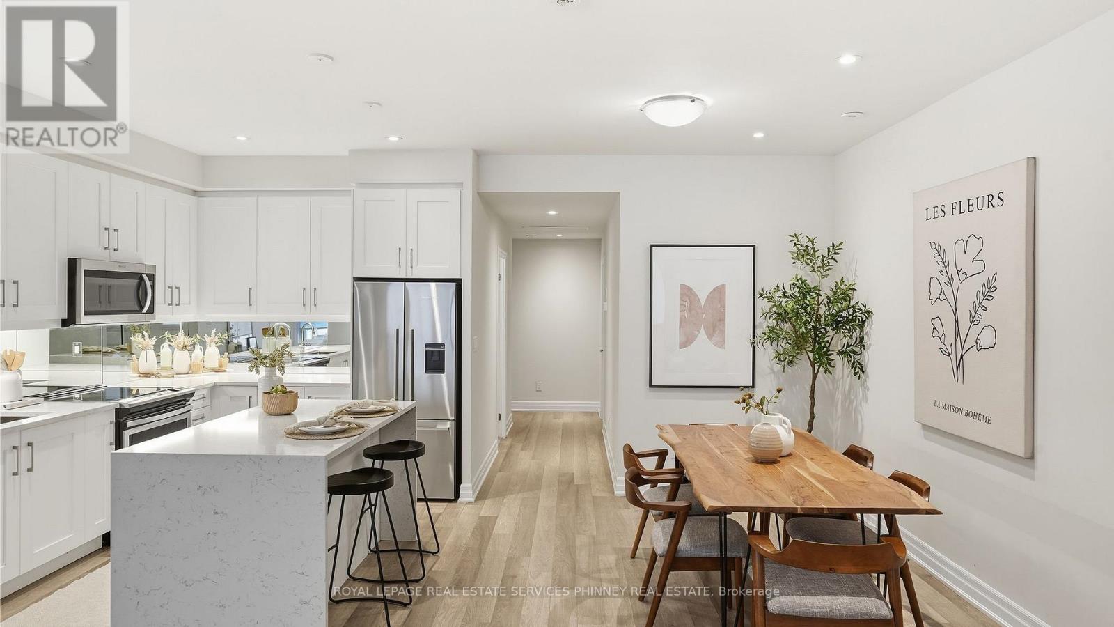 201 - 652 CRICKLEWOOD DRIVE