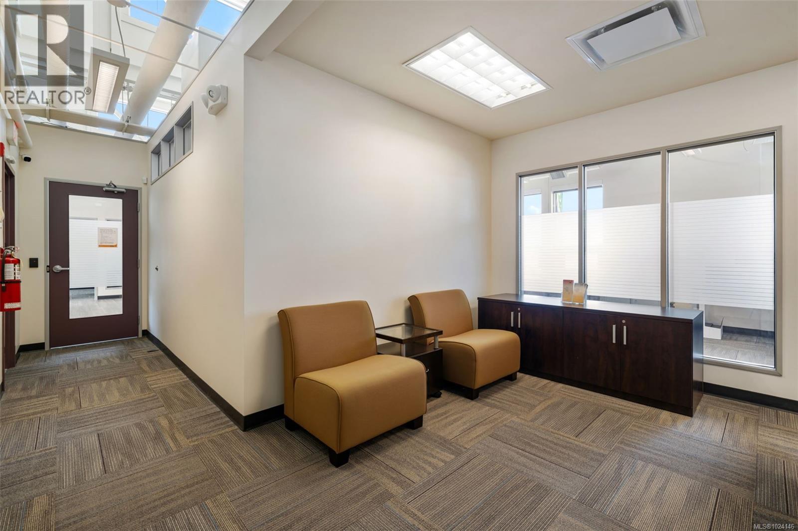 300-305 388 Harbour Rd