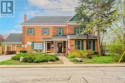 492 LOCUST Street Burlington ON L7S2R1