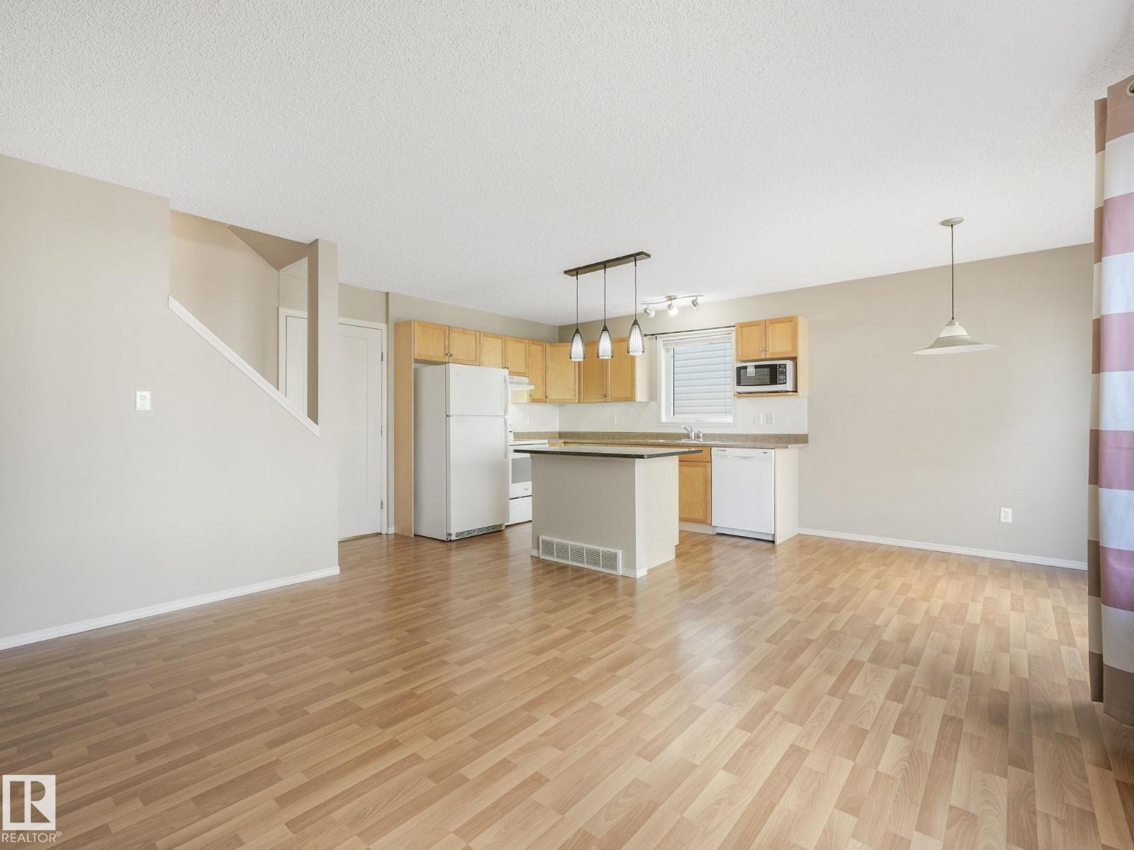#56 1428 HODGSON WY NW