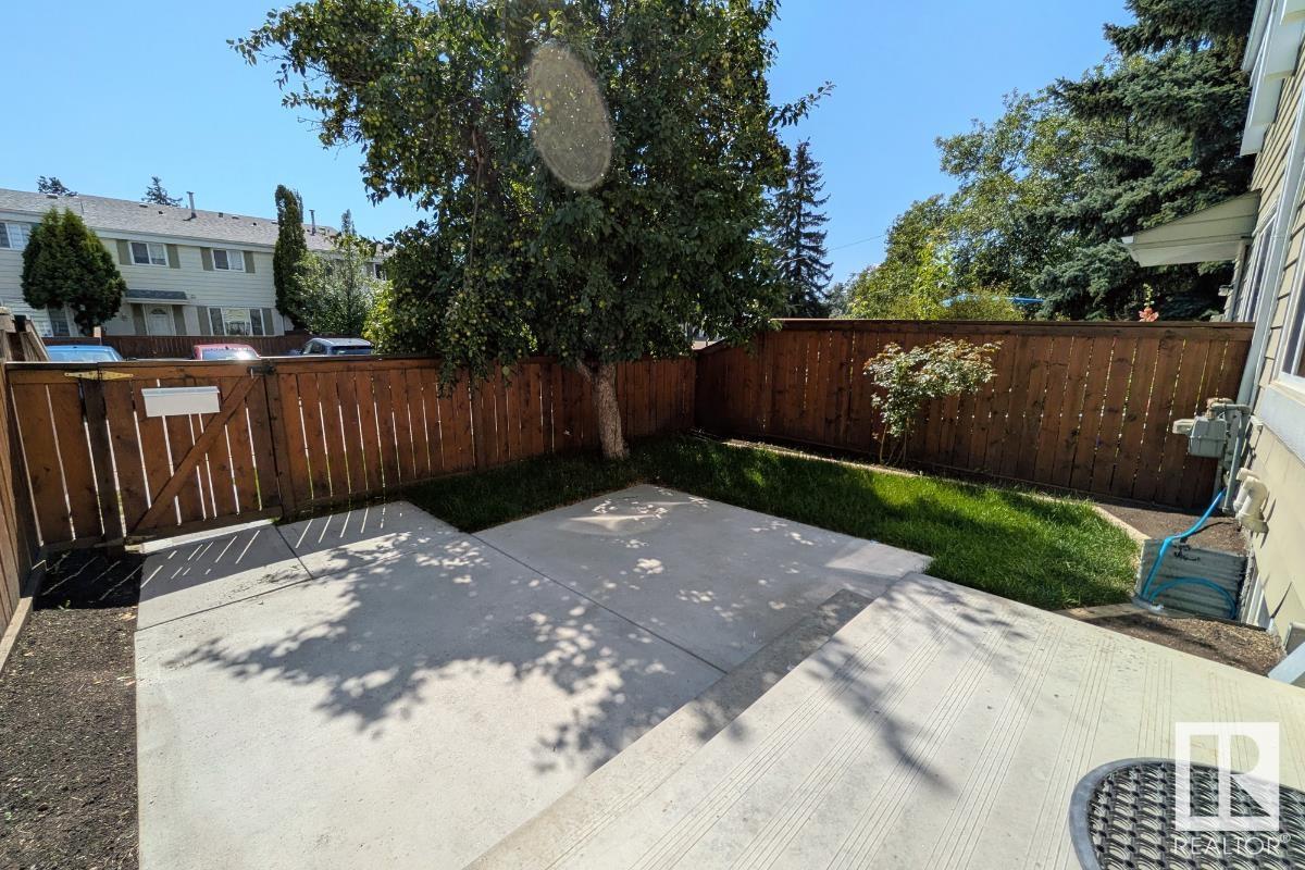 245 PRIMROSE GD NW