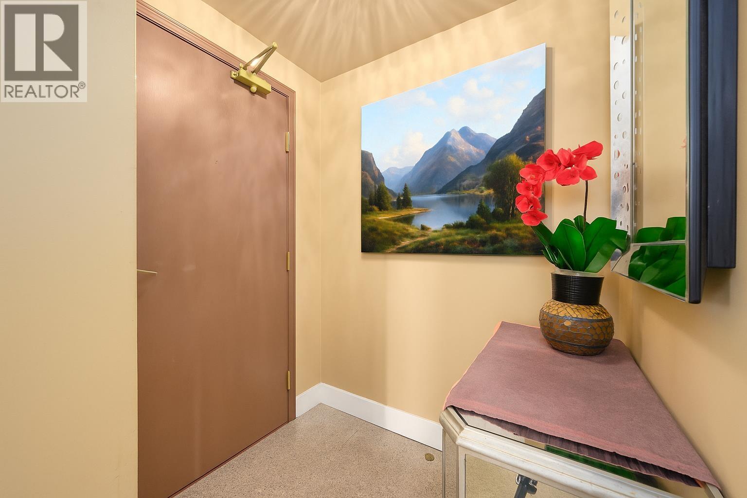 806 1238 MELVILLE STREET