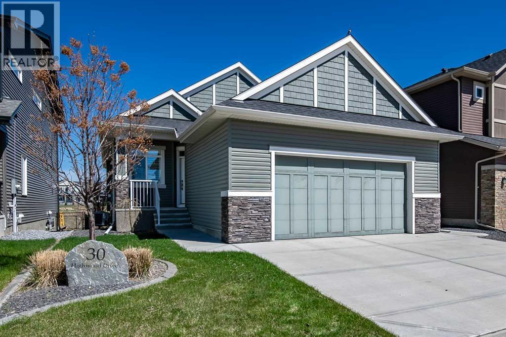 30 Highwood Drive NW