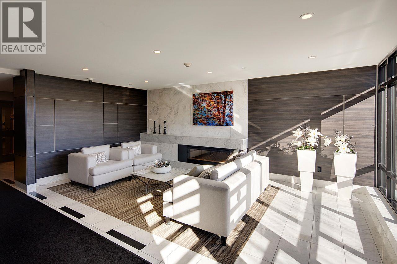 207 3825 CATES LANDING WAY