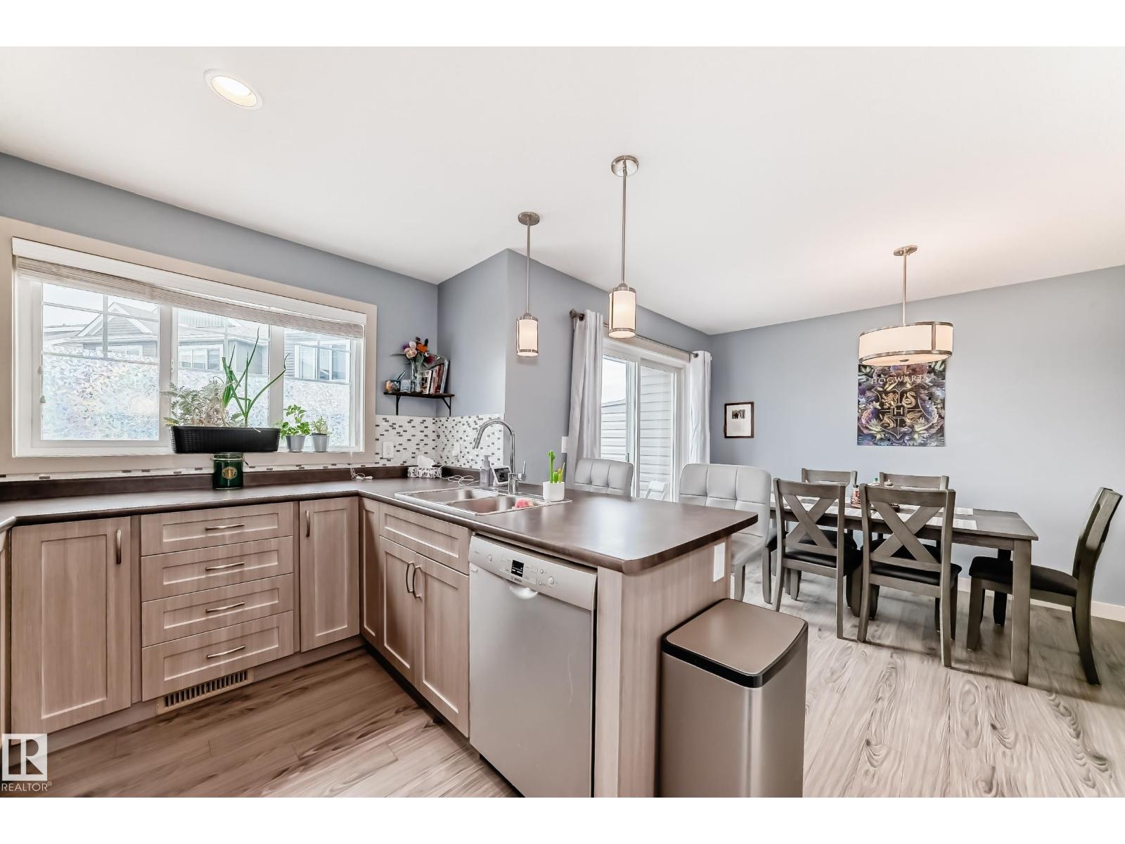 #5 1391 STARLING DR NW