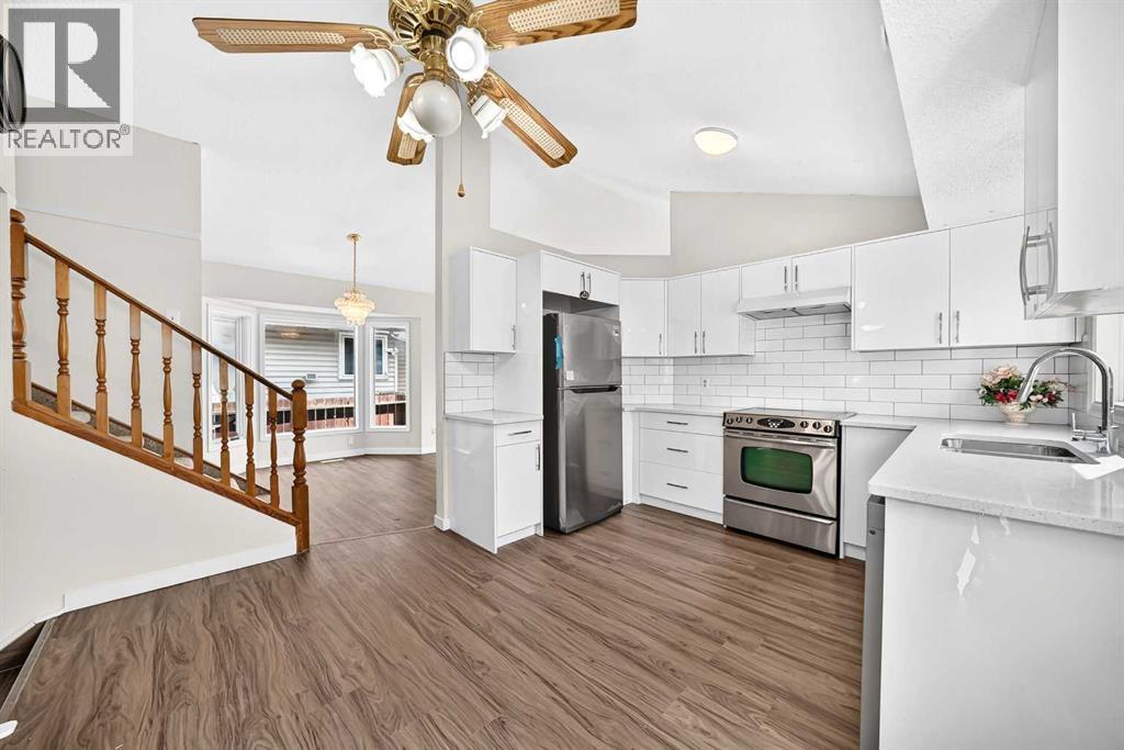 37 Martingrove Way NE