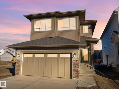 4639 Kinsella LD SW Edmonton AB T6W5T8