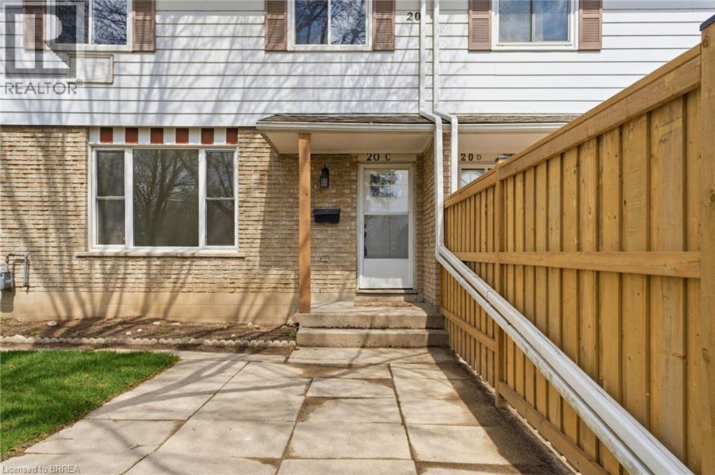 35 OAKHILL Drive Unit# 20C