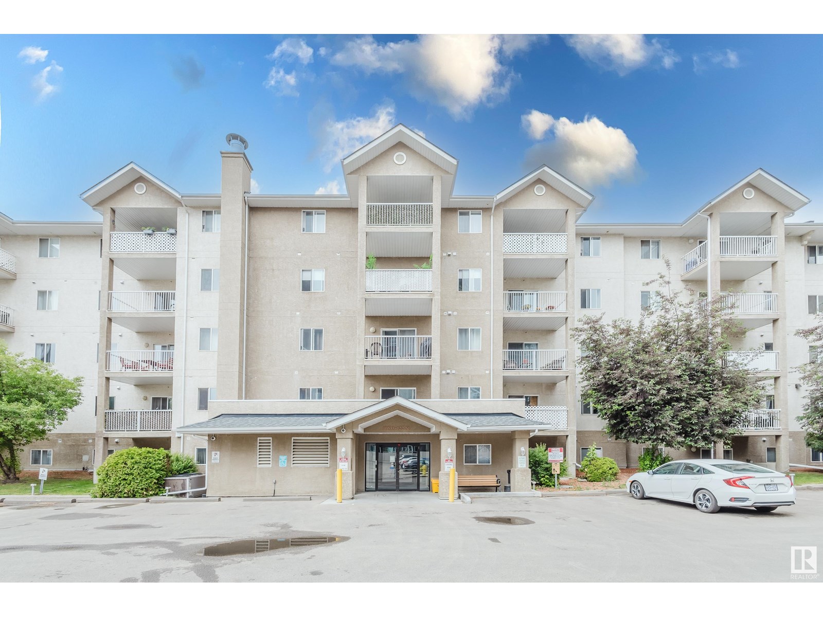 #406 10535 122 ST NW