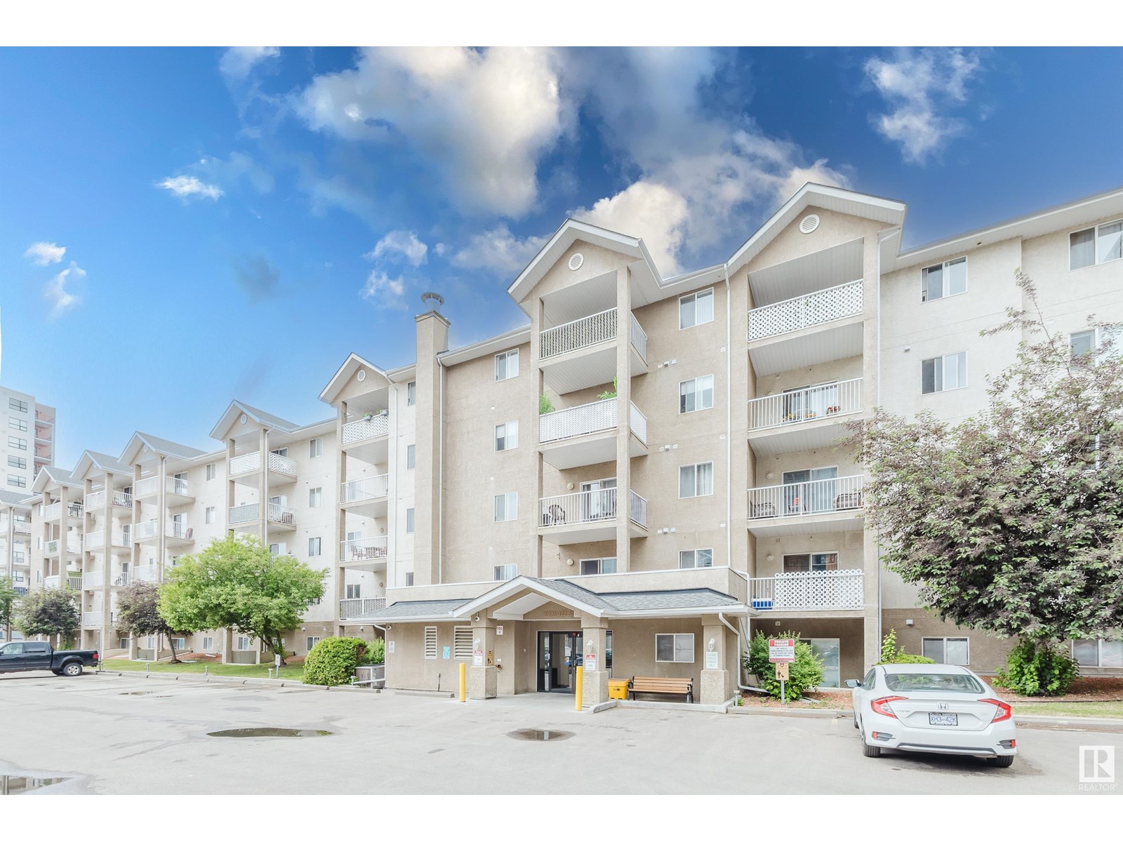 #406 10535 122 ST NW