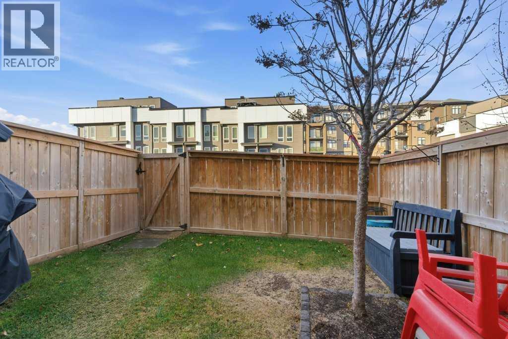 410, 338 Seton Circle SE