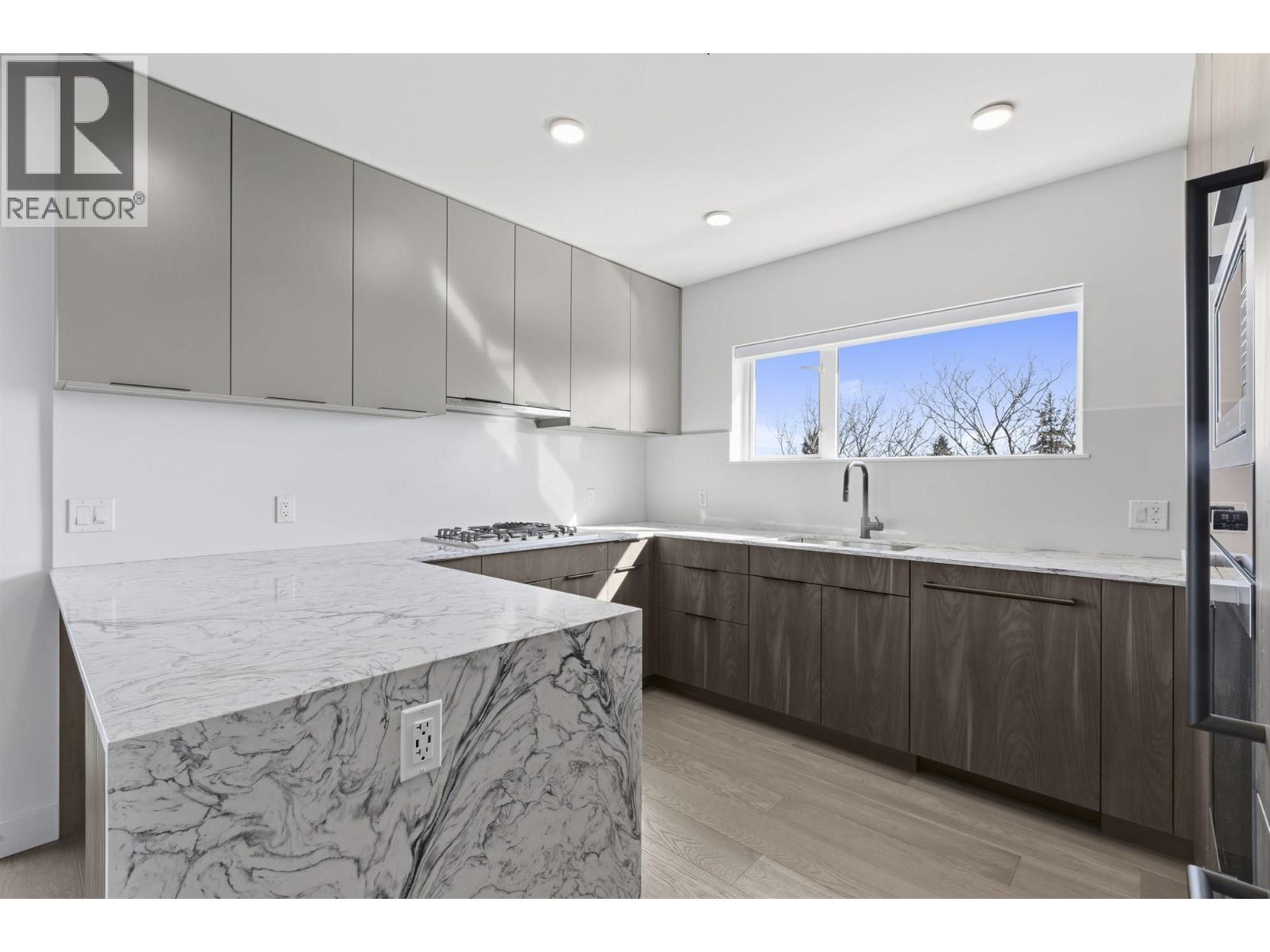 308 3590 W 39TH AVENUE