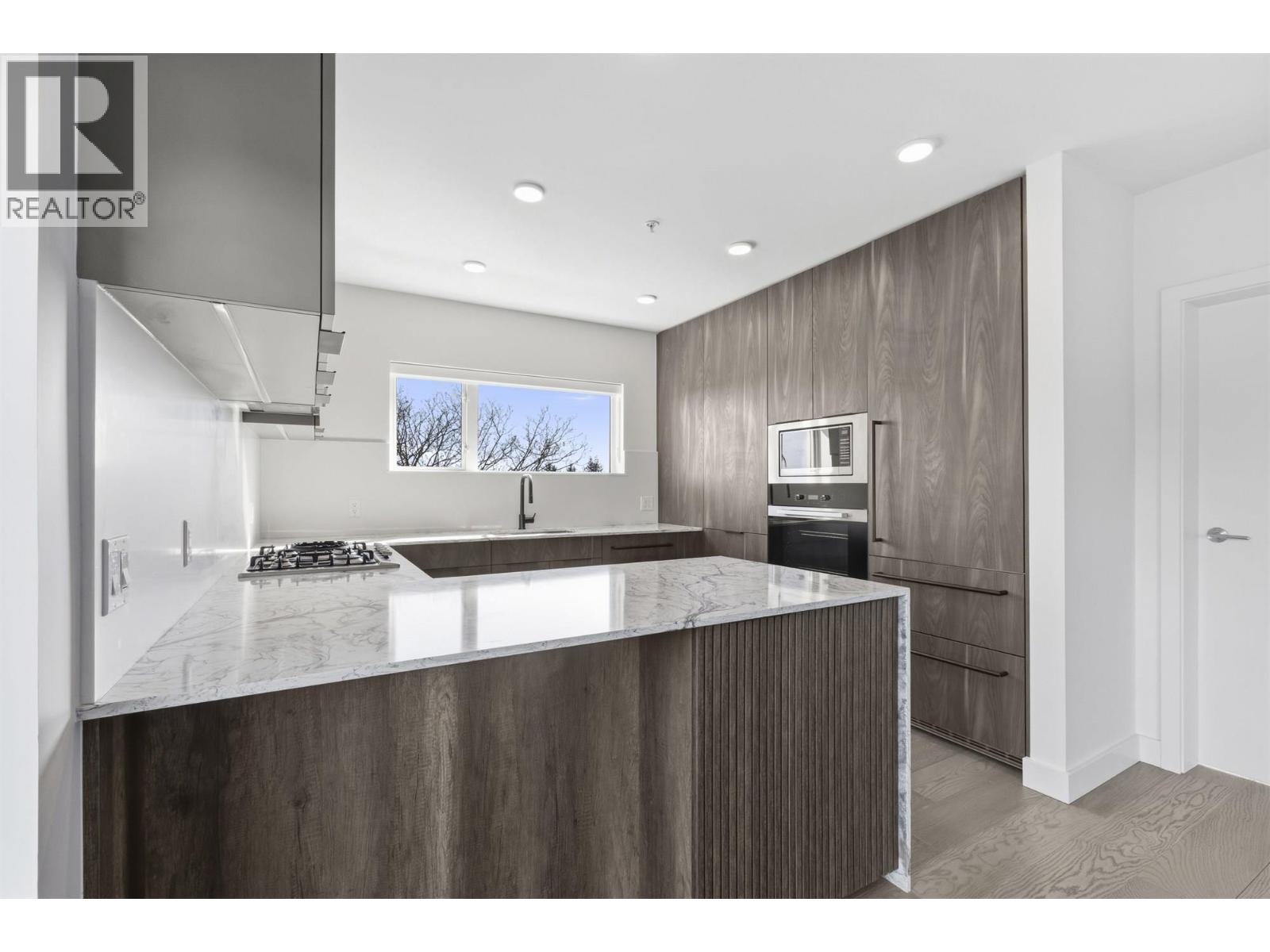 308 3590 W 39TH AVENUE