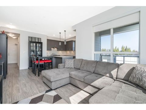 414 18811 72 AVENUE Surrey BC V4N6W7