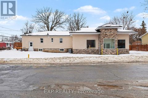 RETAIL - 55 SPRING STREET Mississippi Mills ON K0A1A0