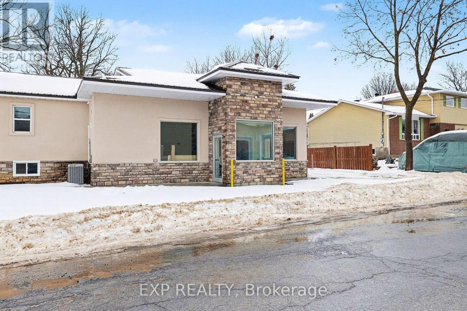 RETAIL - 55 SPRING STREET