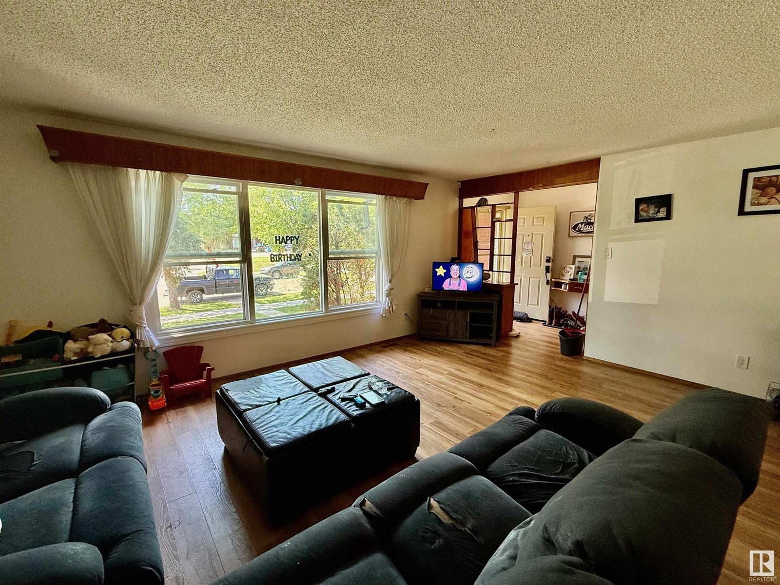 11615 102 ST NW