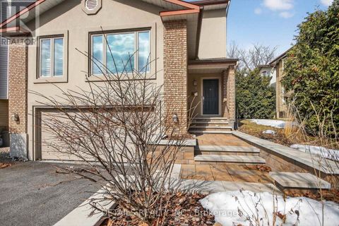 37 GILLESPIE CRESCENT N Ottawa ON K1V0C1