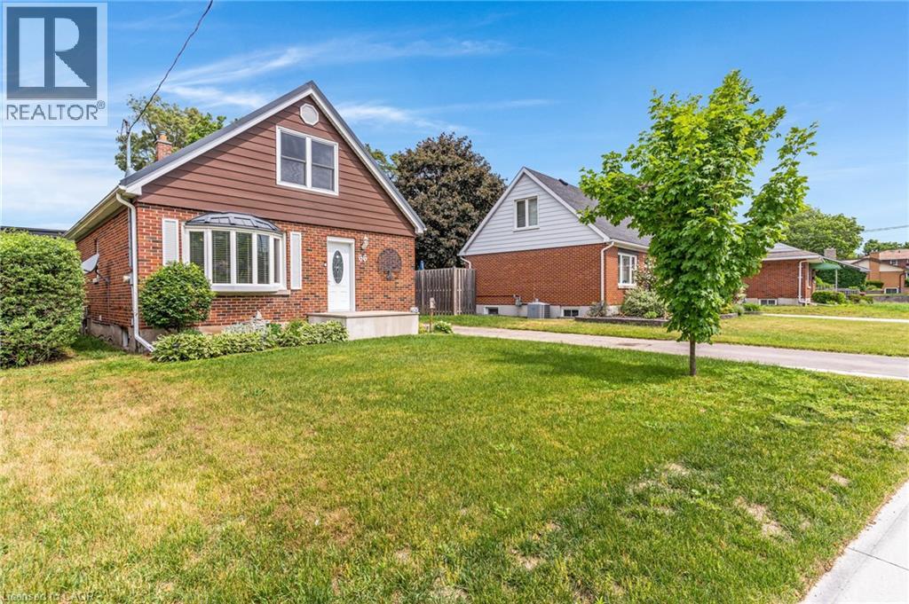 66 SHERWOOD Avenue