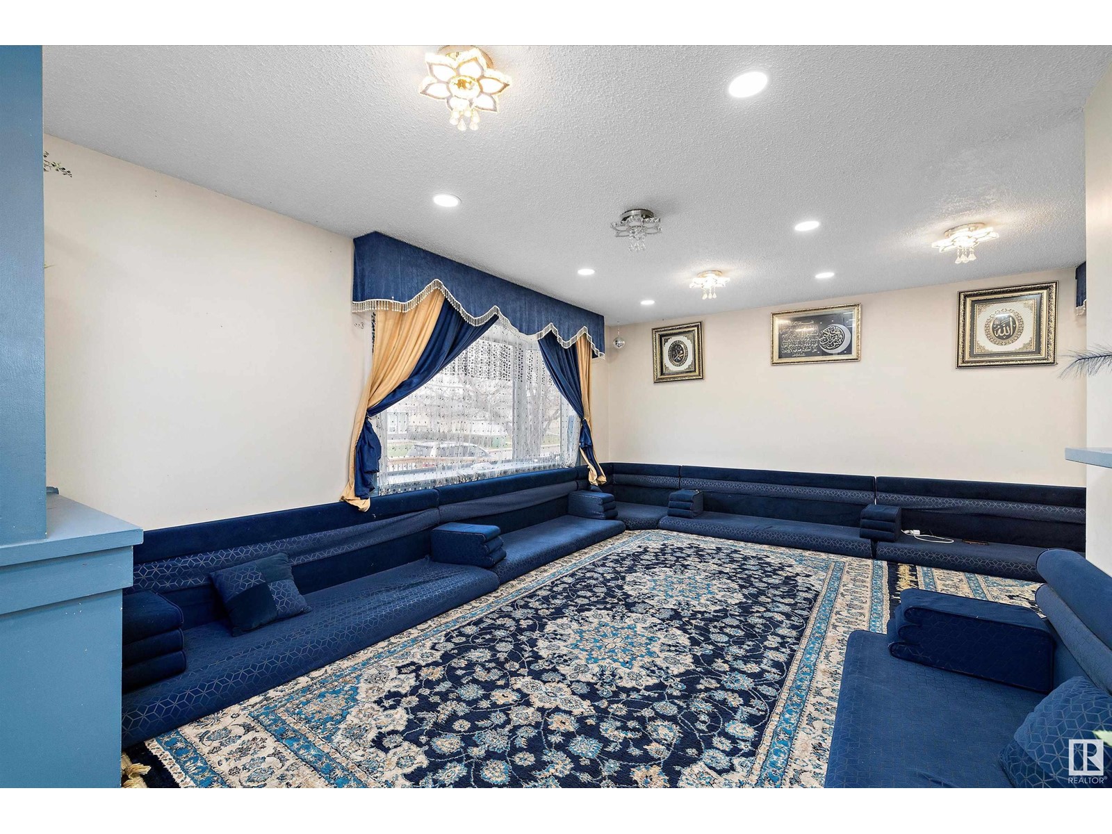 11724 152 AV NW