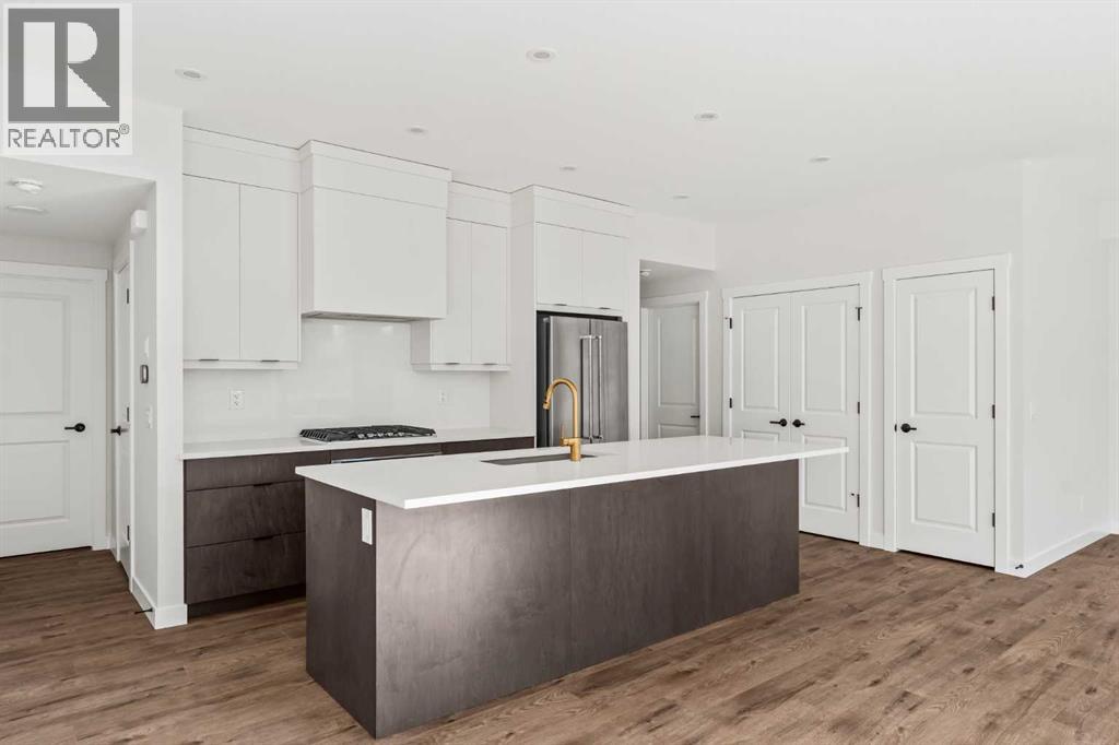 609 Sovereign Common SW