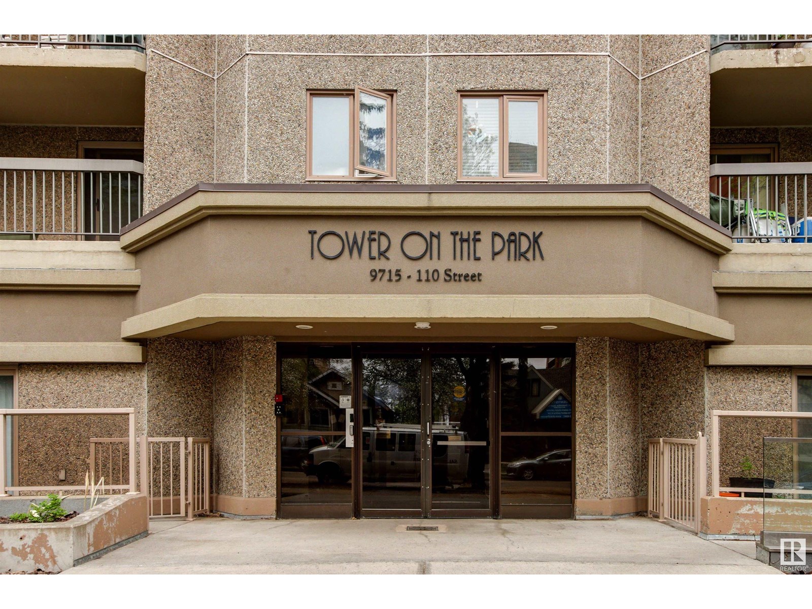 #104 9715 110 ST NW
