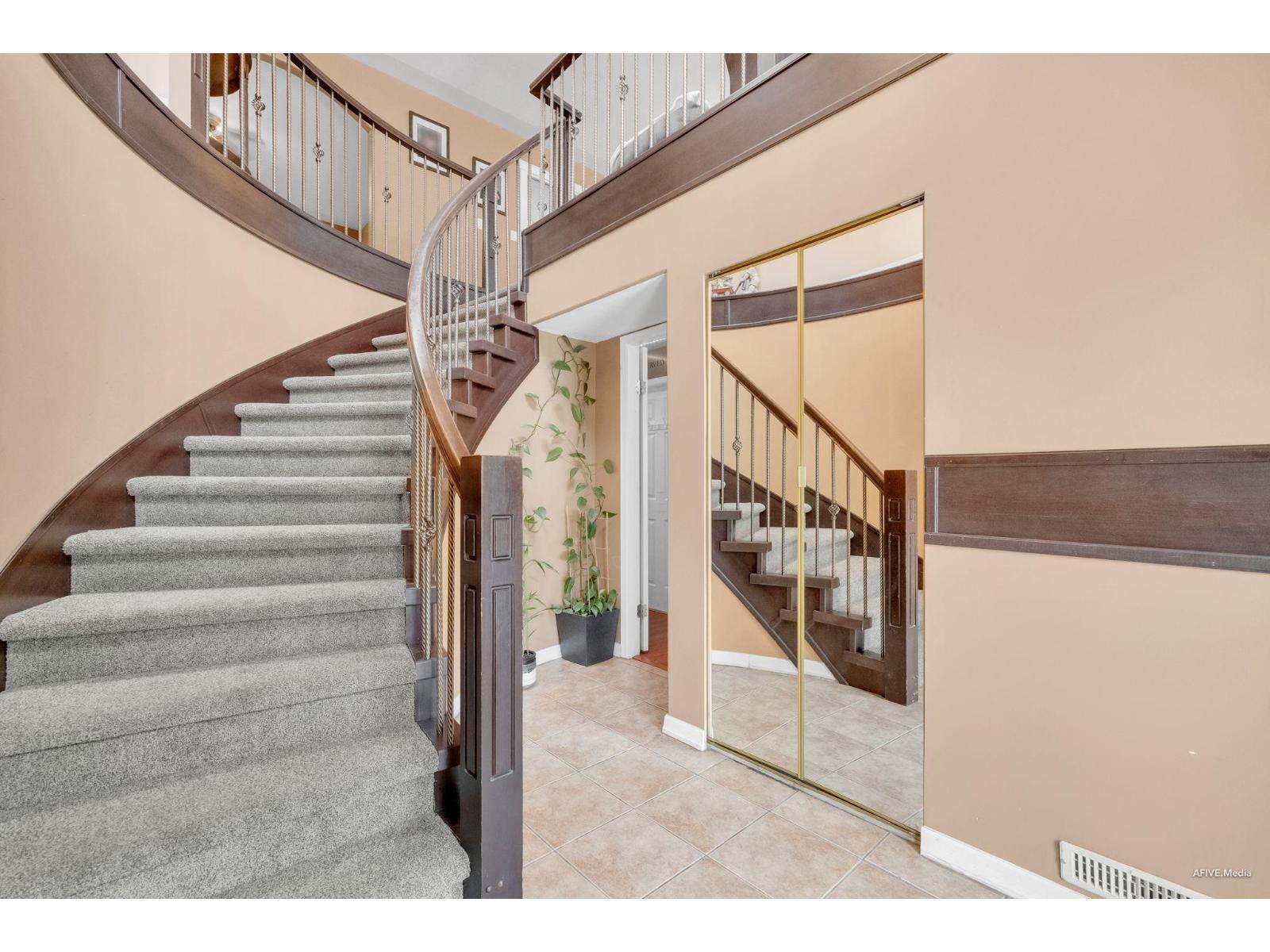 3528 GALIANO DRIVE