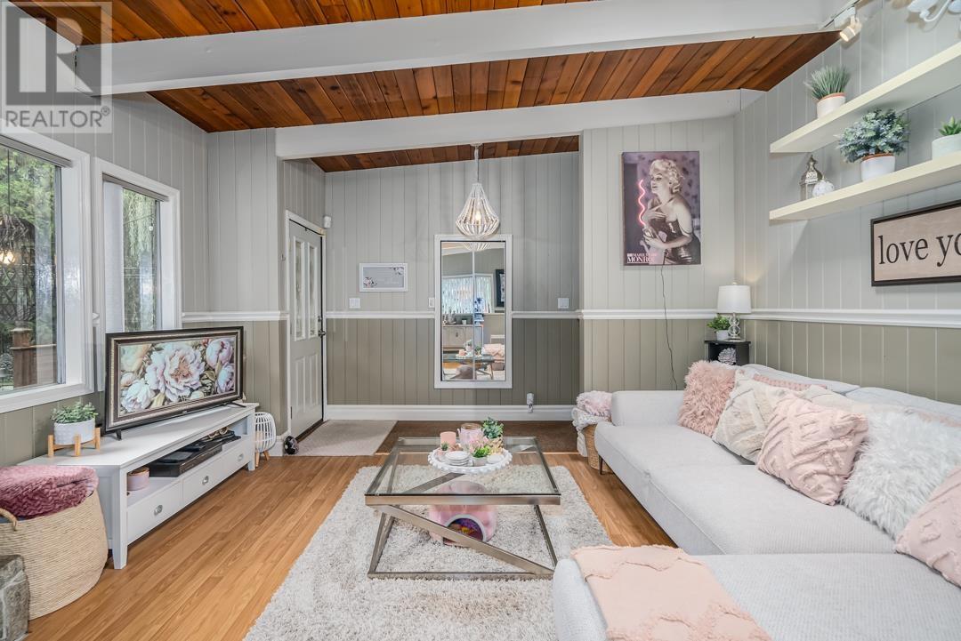 3632 VICTORIA DRIVE