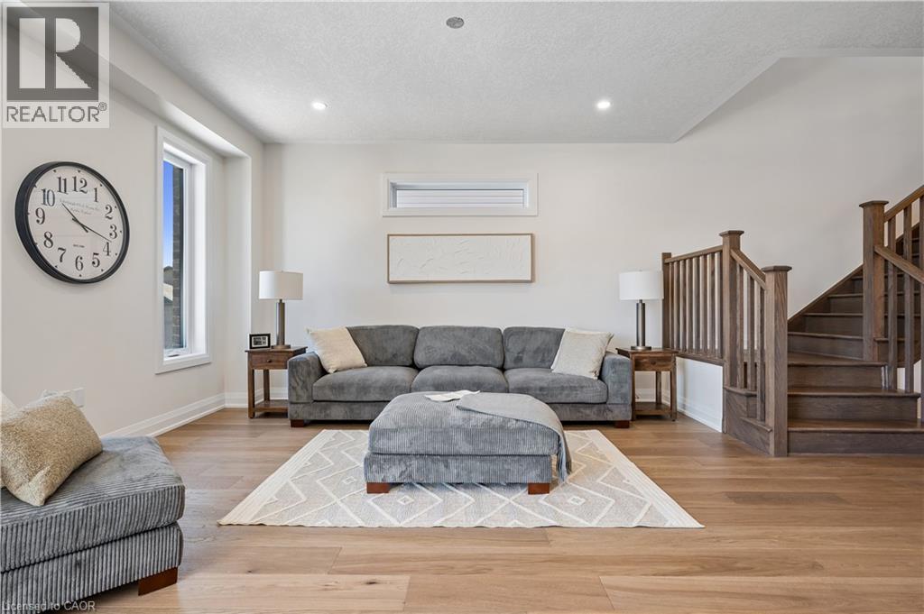 346 CANADA PLUM Street