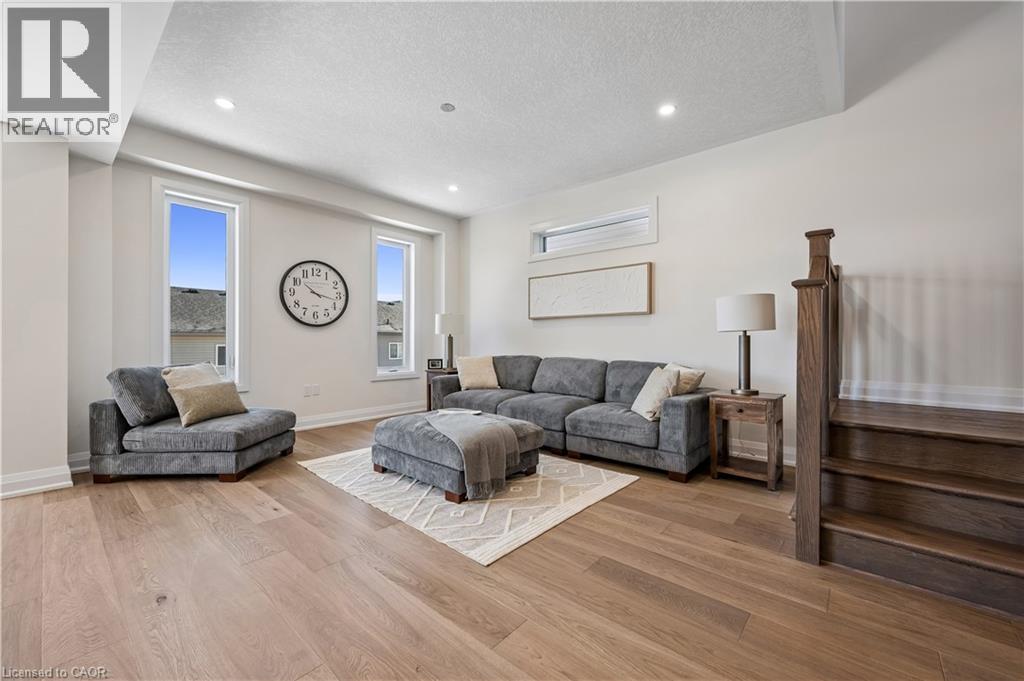 346 CANADA PLUM Street