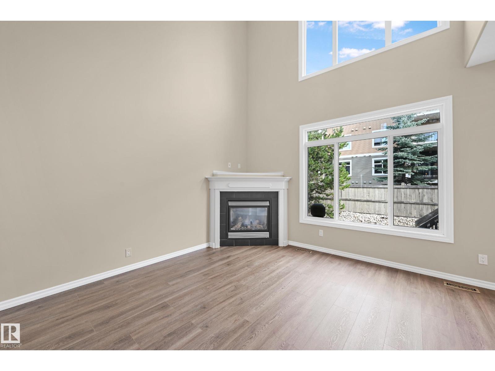 11544 11 AV SW