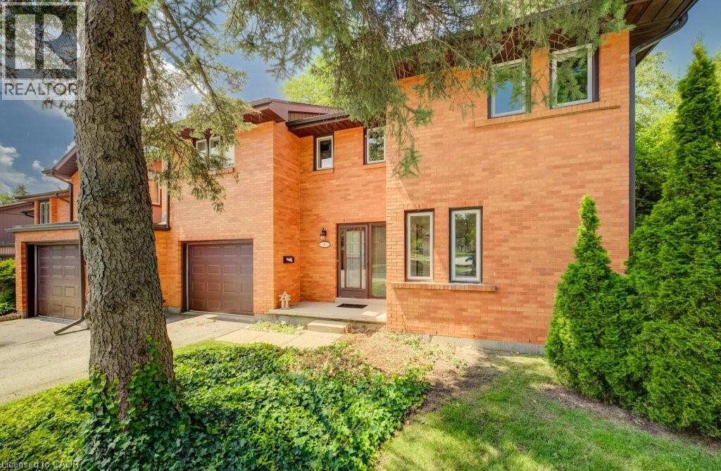 206 CANDLEWOOD Crescent Unit# 9