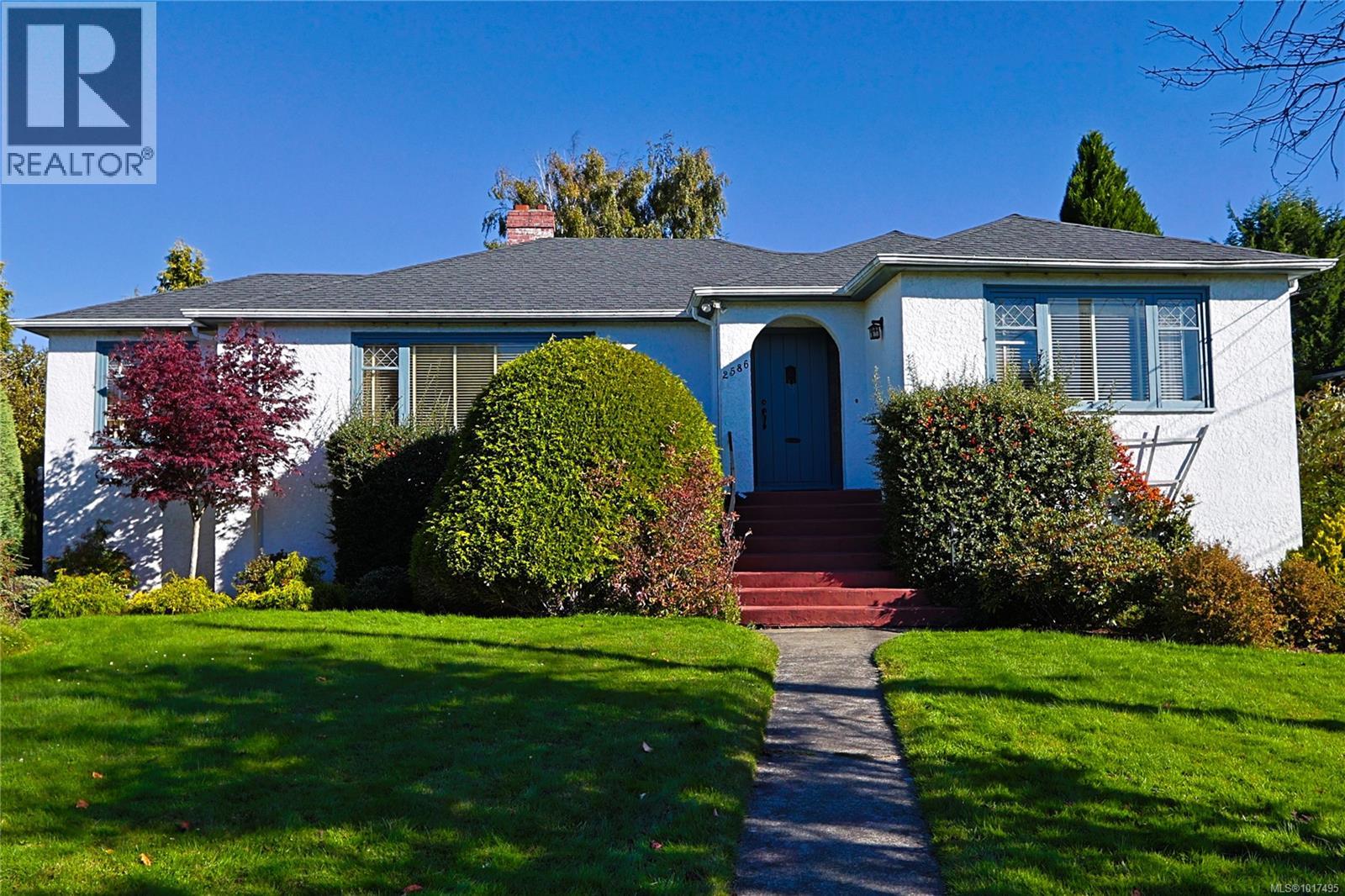 2586 Dalhousie St