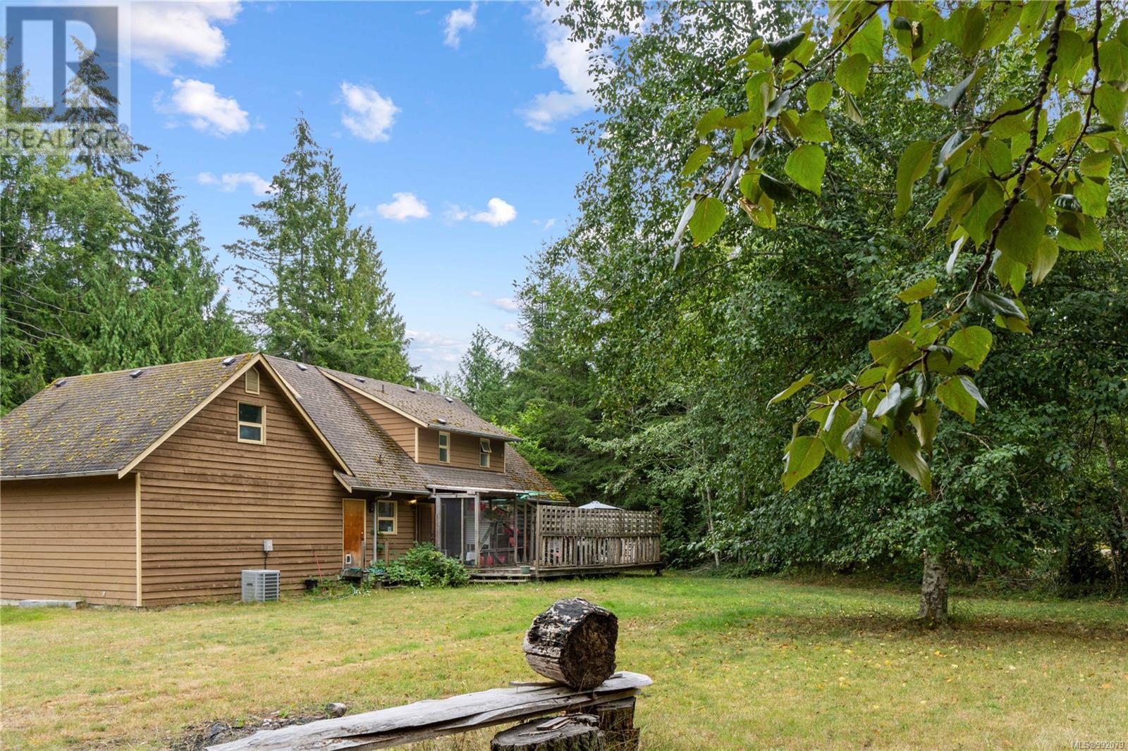 899 Qualicum Rd