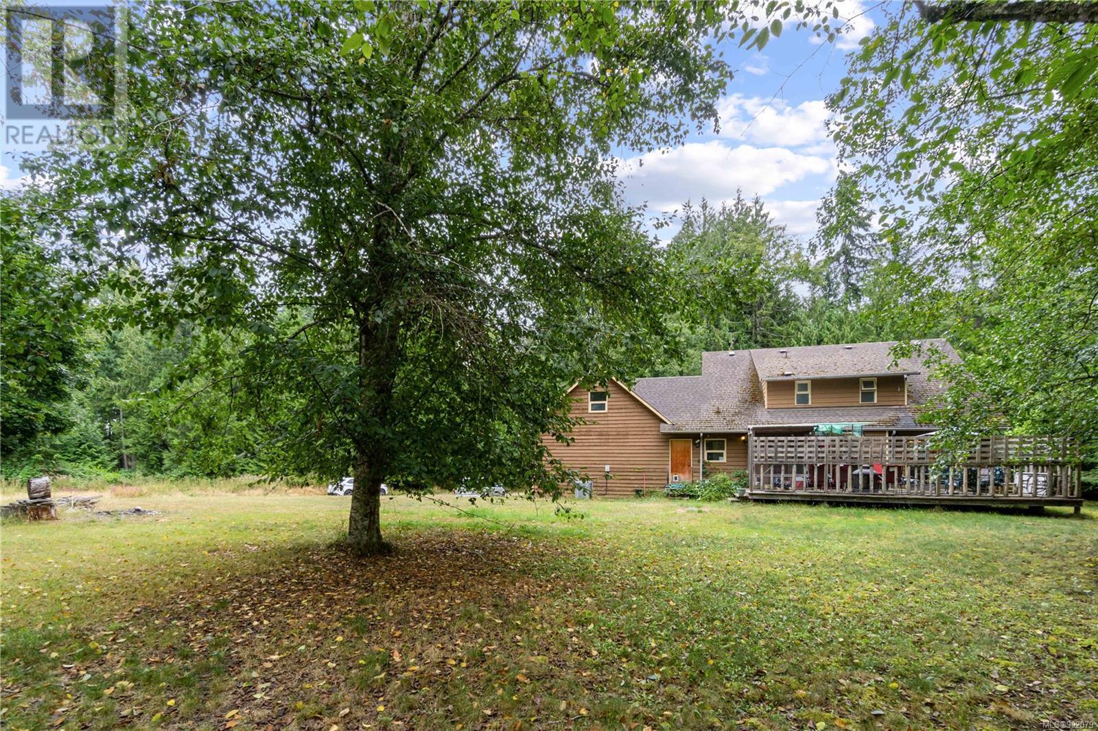 899 Qualicum Rd