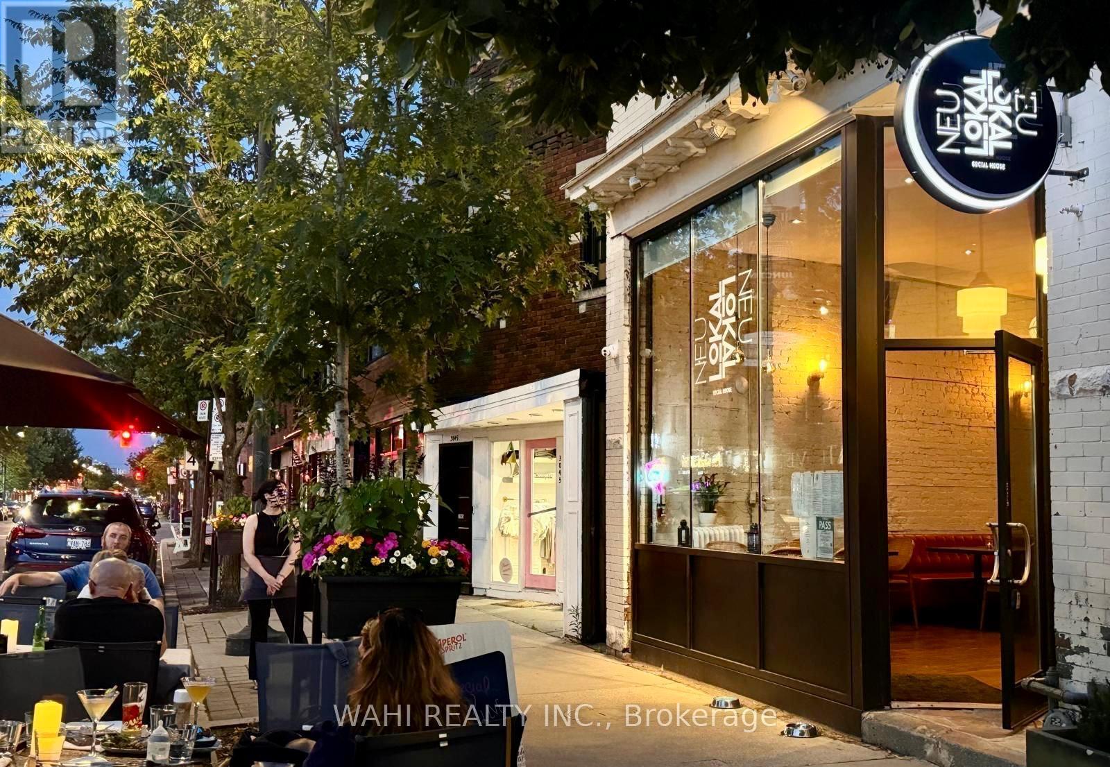 Photo 1 of 7 — 3047 DUNDAS STREET W, Toronto (Junction Area), ON M6P1Z5