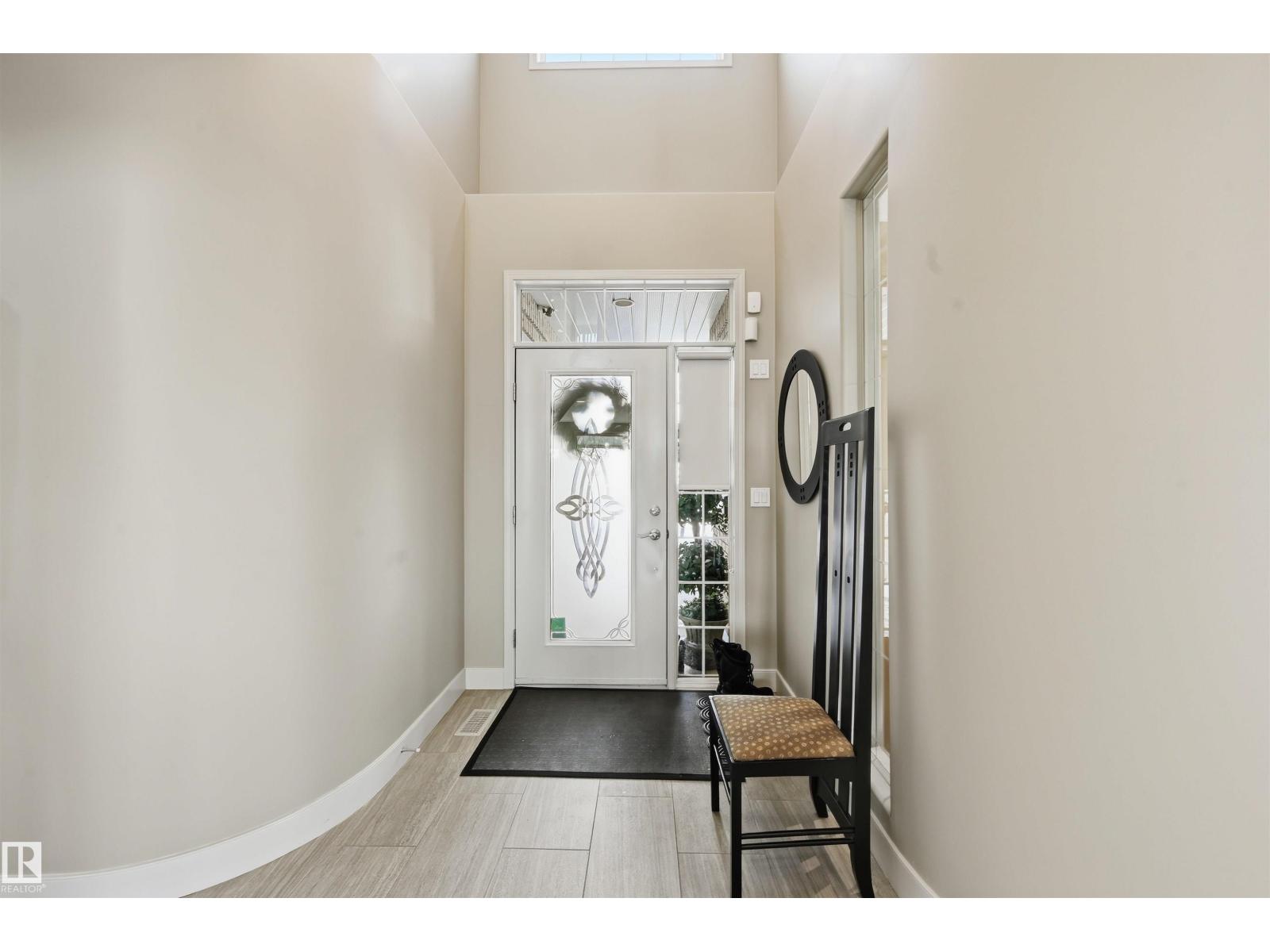 #2 735 BUTTERWORTH DR NW