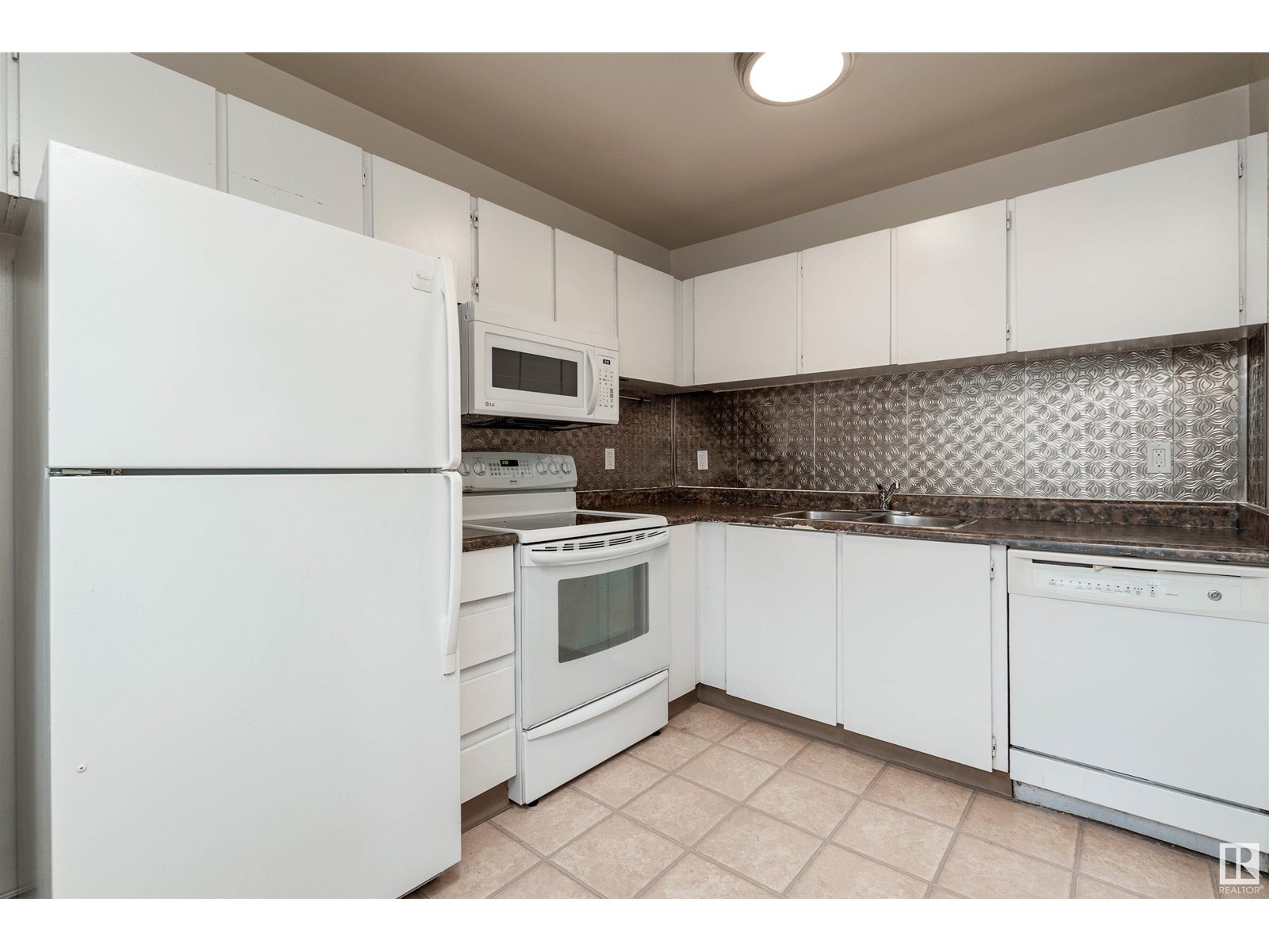 #7 2030 Brentwood BV