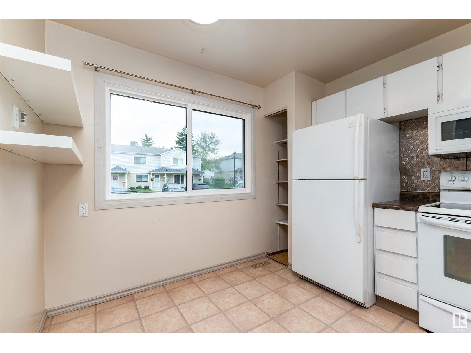 #7 2030 Brentwood BV