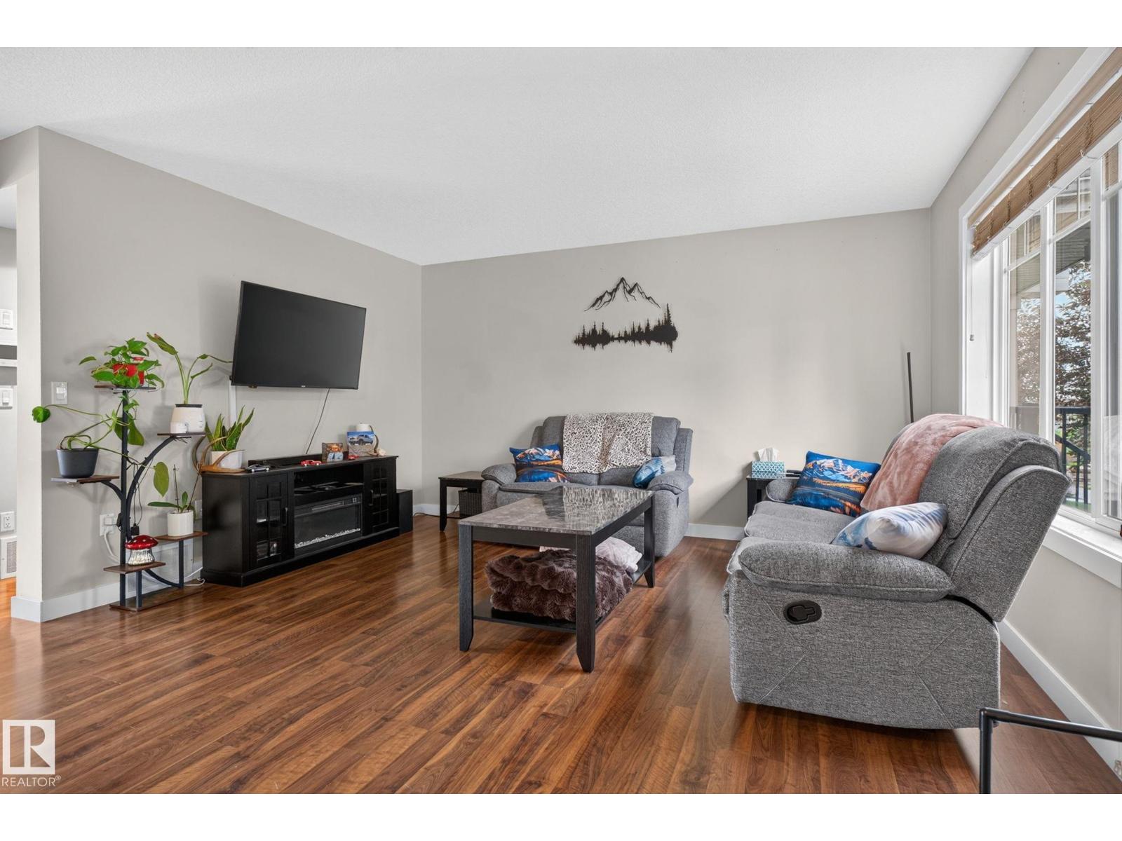 #89 9535 217 ST NW